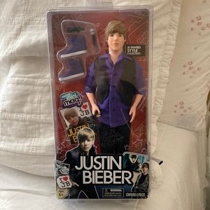 Justin Bieber doll 2010 JB award style collection collectible
